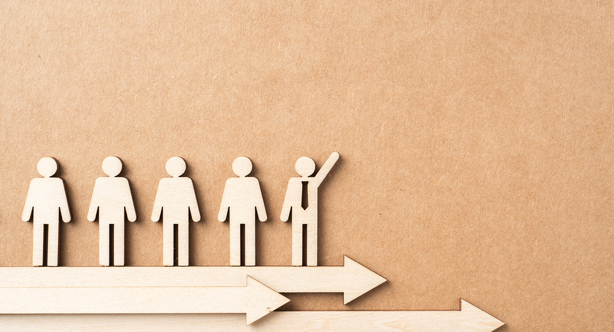 5年目以降の歯科医師がチームを導く様子